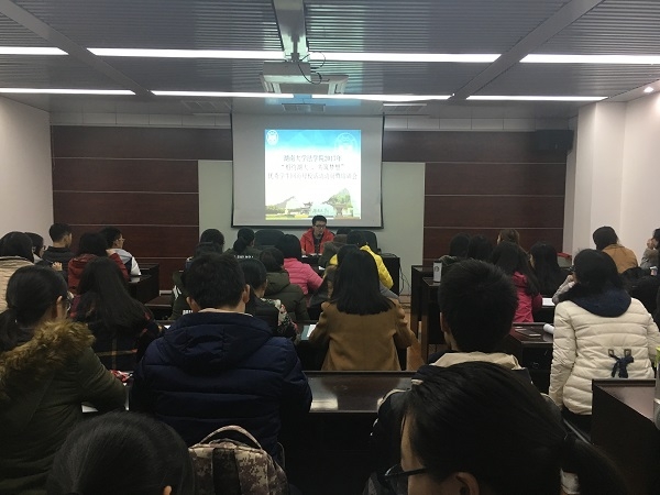 博彩平台
回访母校动员会1.JPG